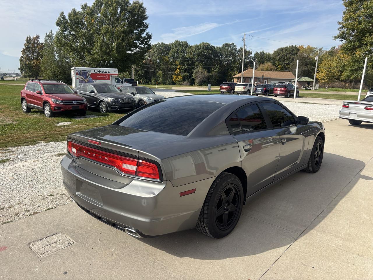 Dodge Charger SE 2011