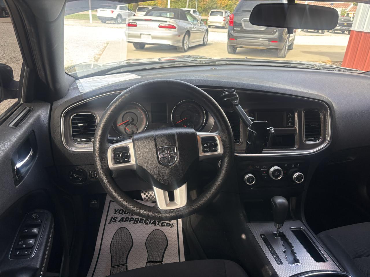 Dodge Charger SE 2011
