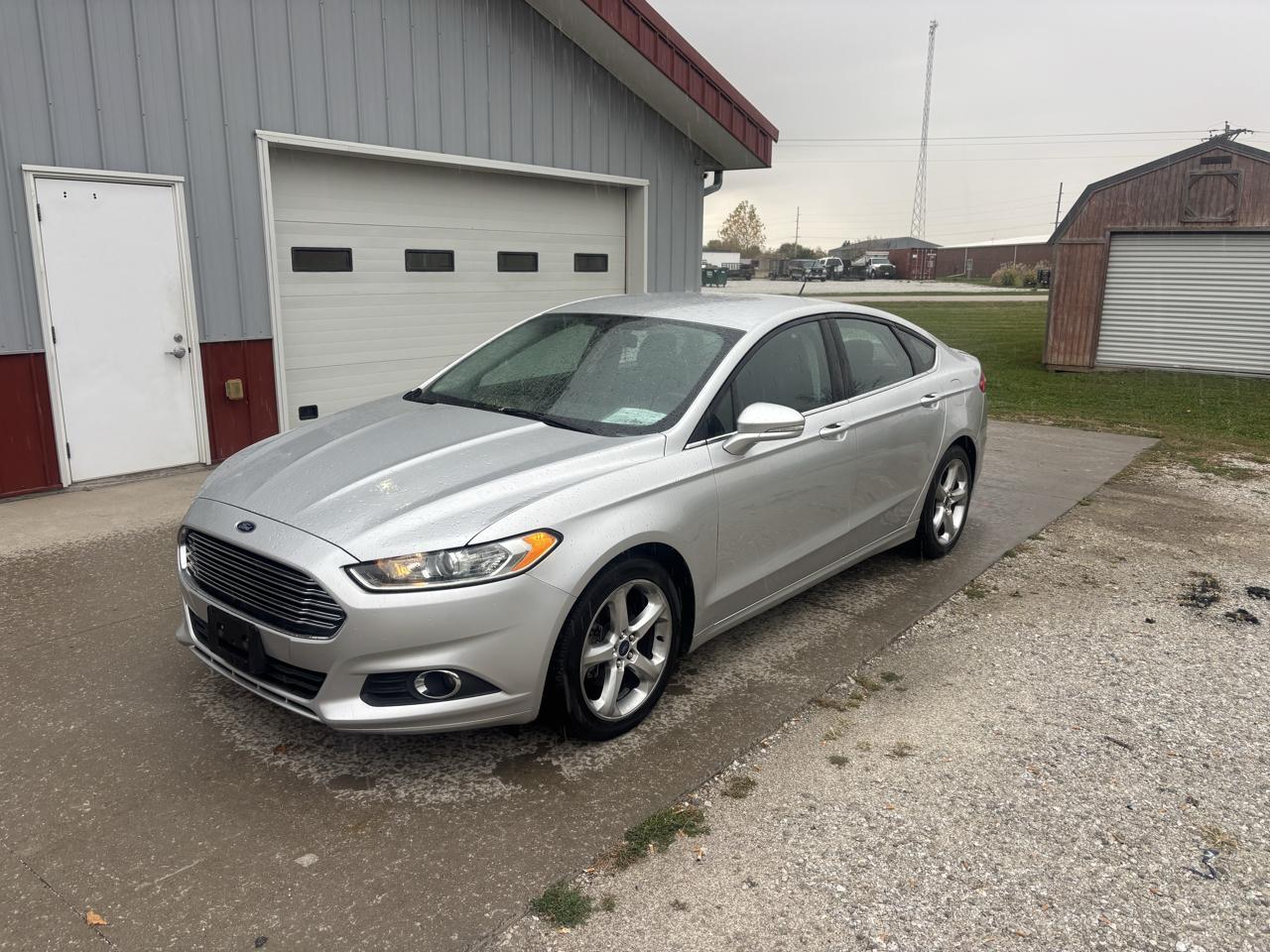 Ford Fusion SE 2016