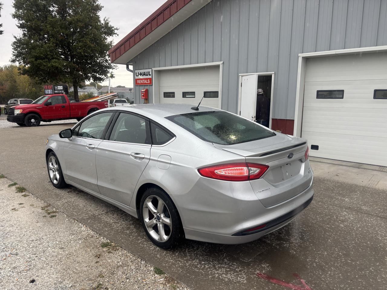 Ford Fusion SE 2016