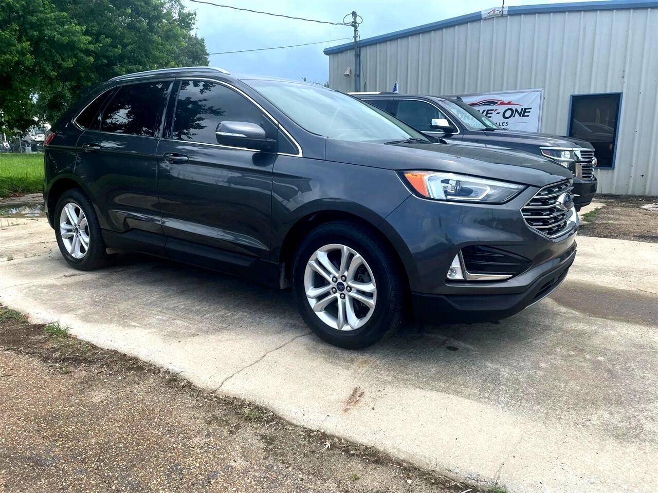 2020 Ford Edge SEL photo 7