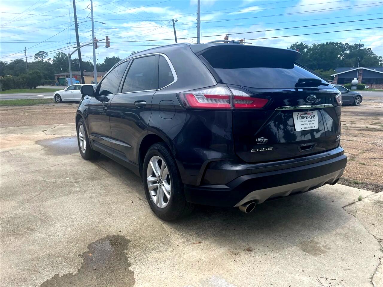 2020 Ford Edge SEL photo 9
