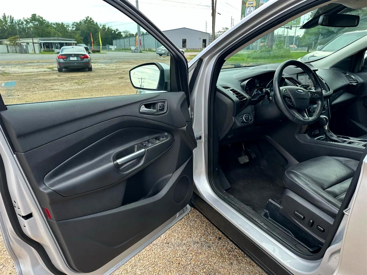 2017 Ford Escape Titanium photo 8