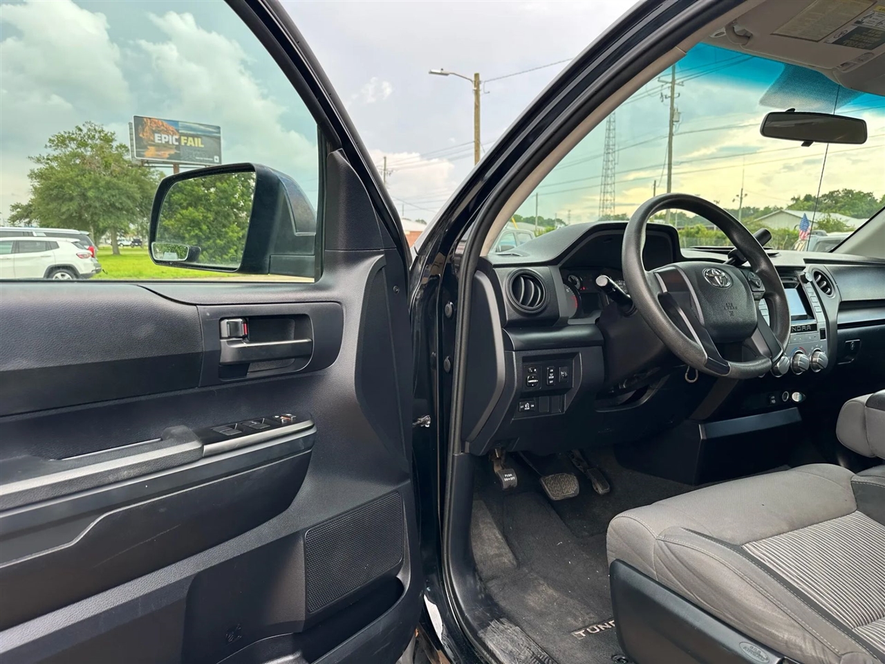 2016 Toyota Tundra SR Double Cab photo 8