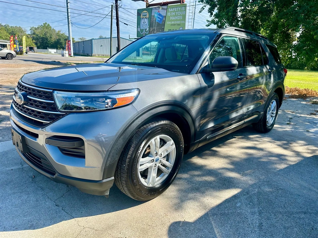 Ford Explorer XLT 2023