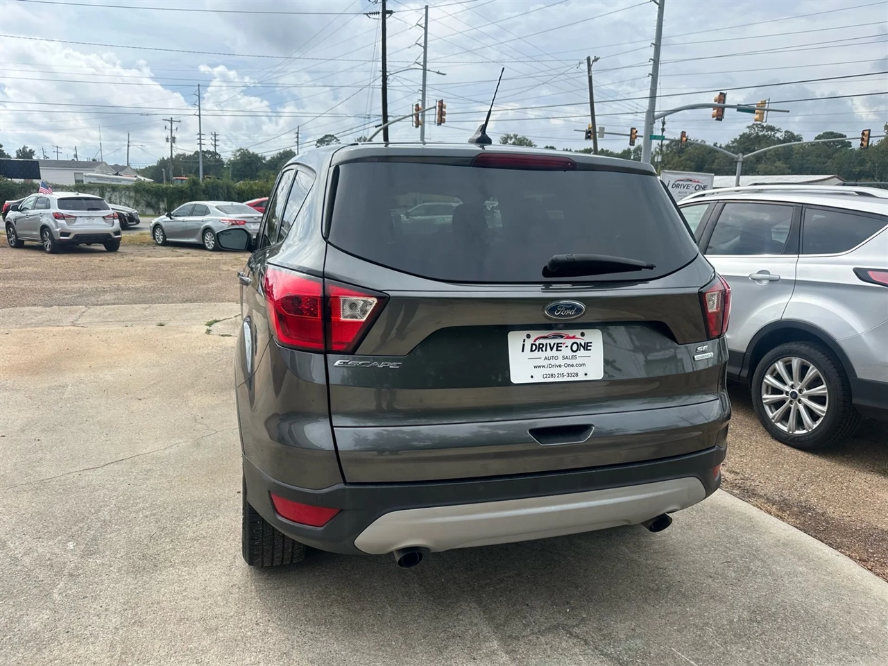 2019 Ford Escape SE photo 2