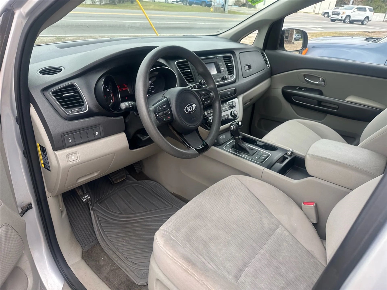 Kia Sedona LX 2016