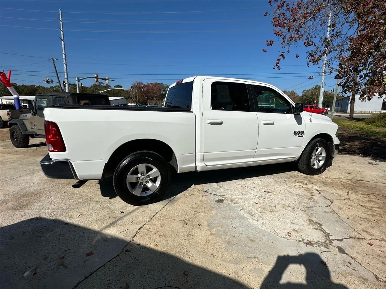 RAM 1500 Classic Tradesman Crew Cab SWB 2WD 2021