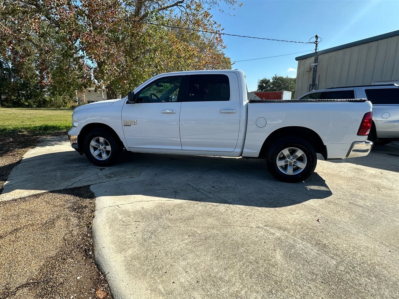 RAM 1500 Classic Tradesman Crew Cab SWB 2WD 2021