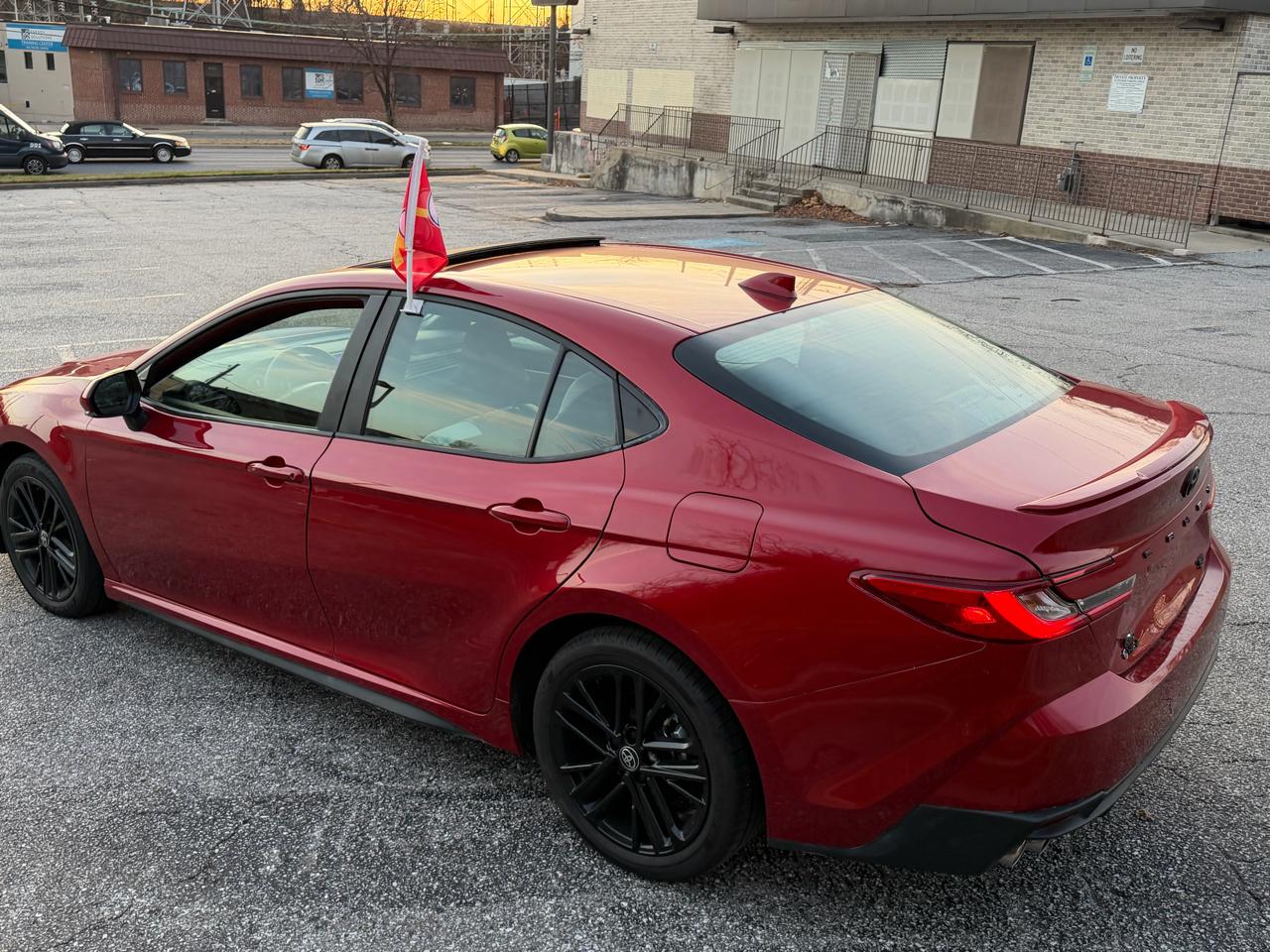 Toyota Camry Hybrid SE AWD 2025