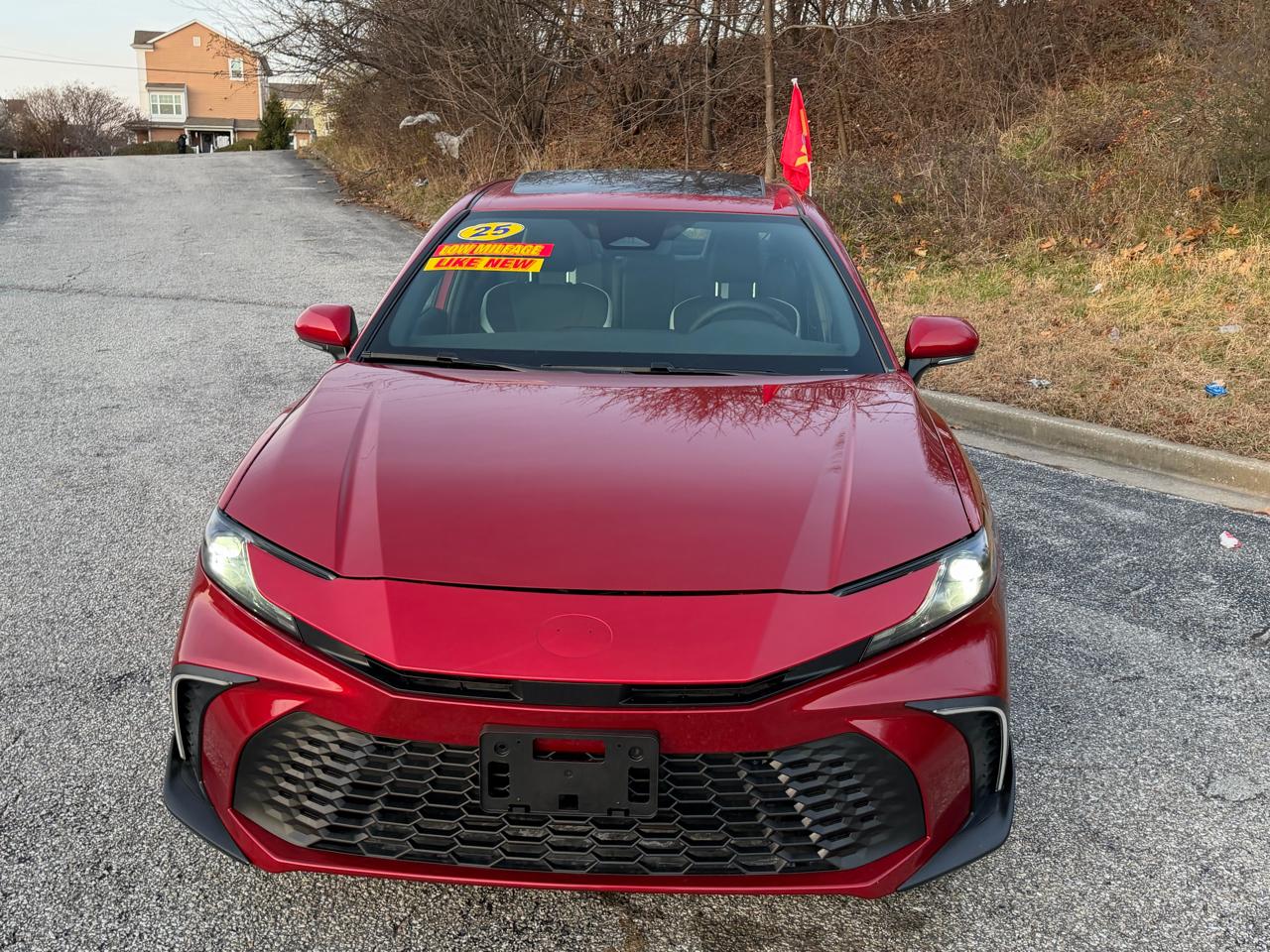 Toyota Camry Hybrid SE AWD 2025