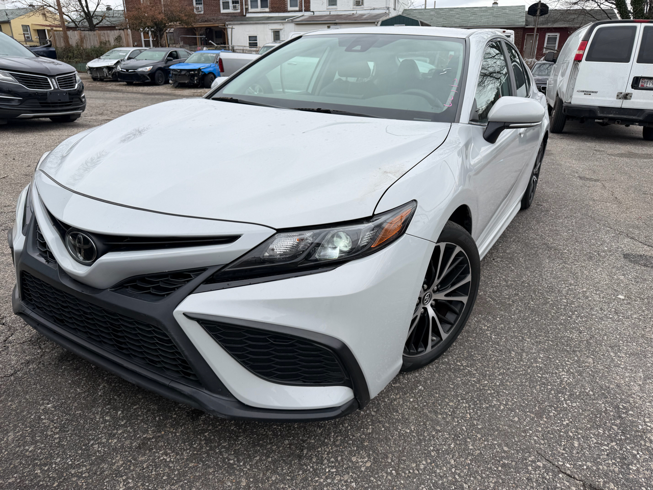 Toyota Camry SE 2024