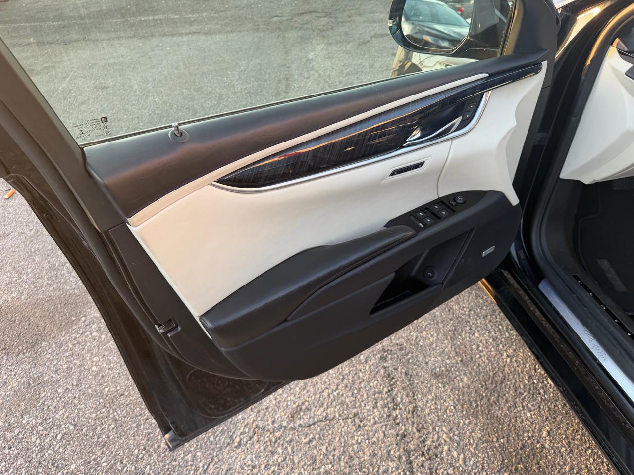 Cadillac XTS Platinum FWD 2016