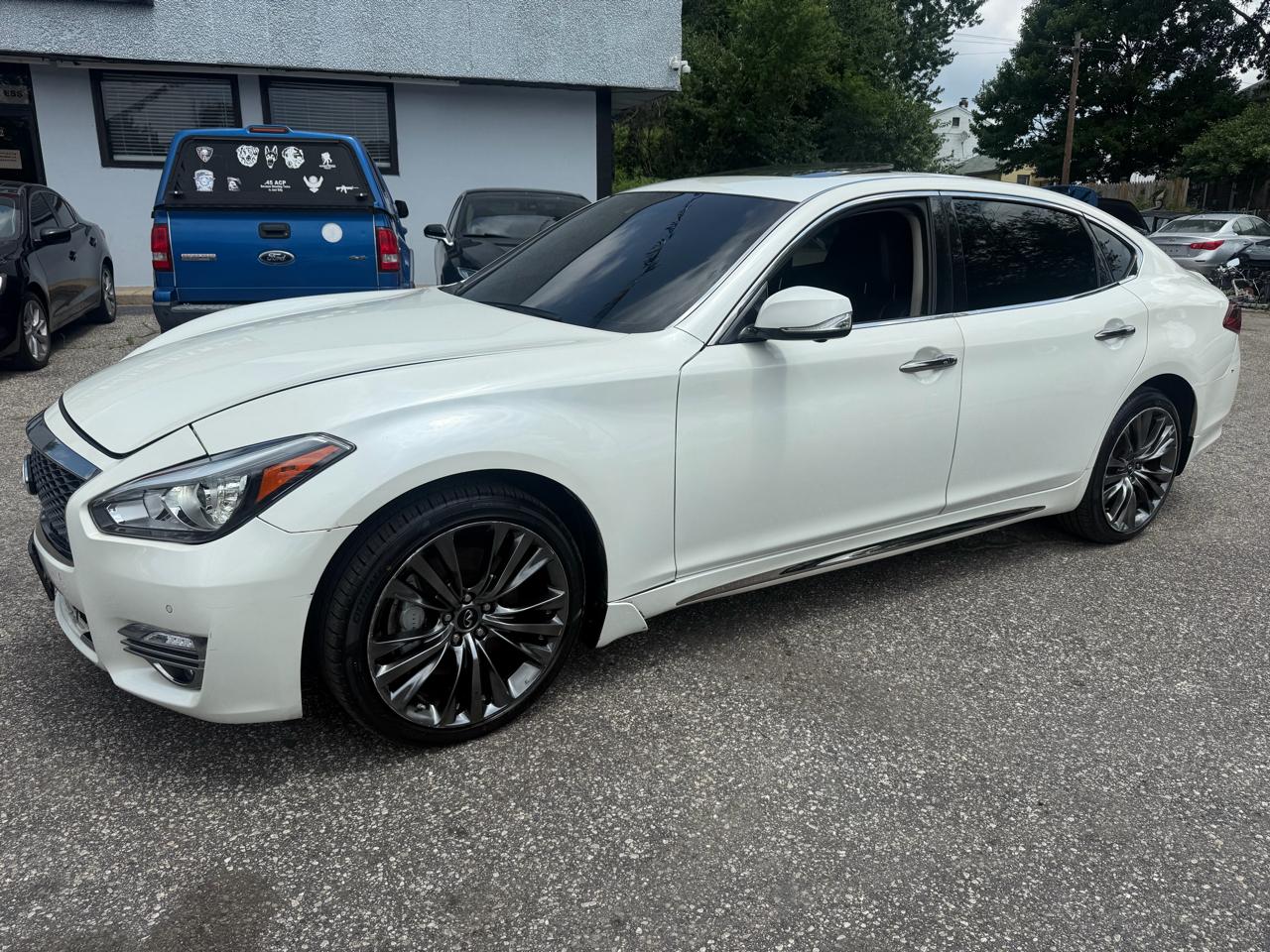 Infiniti Q70 L 3.7 AWD 2017