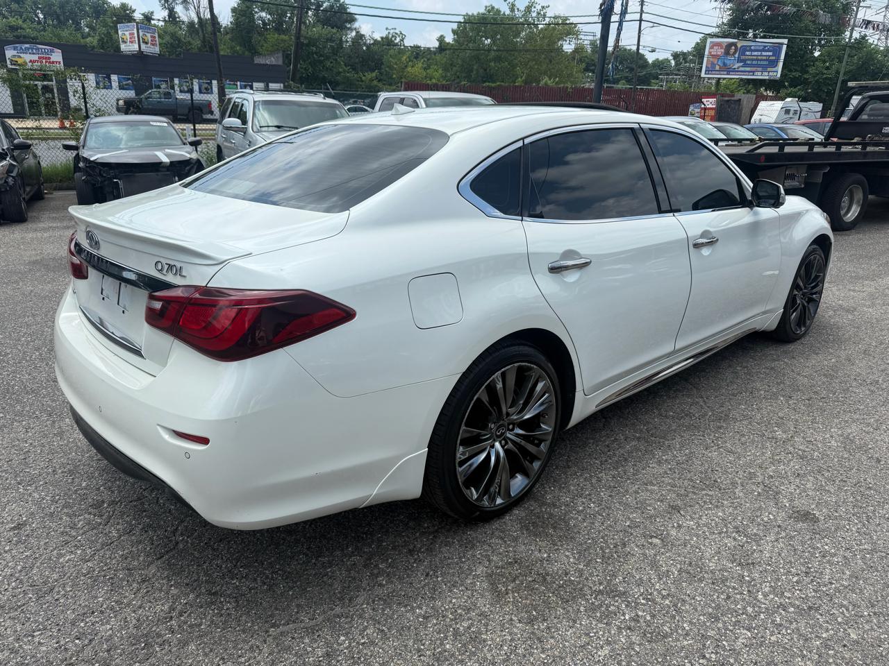Infiniti Q70 L 3.7 AWD 2017
