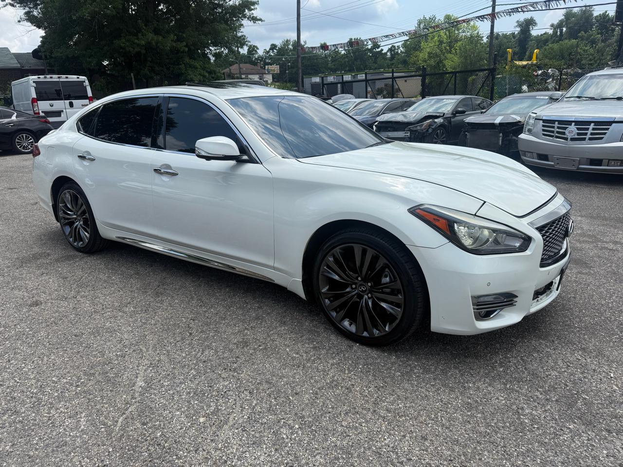 Infiniti Q70 L 3.7 AWD 2017