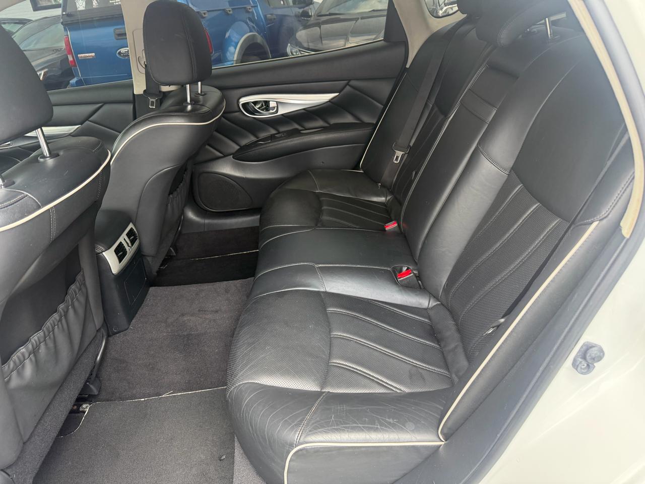 Infiniti Q70 L 3.7 AWD 2017