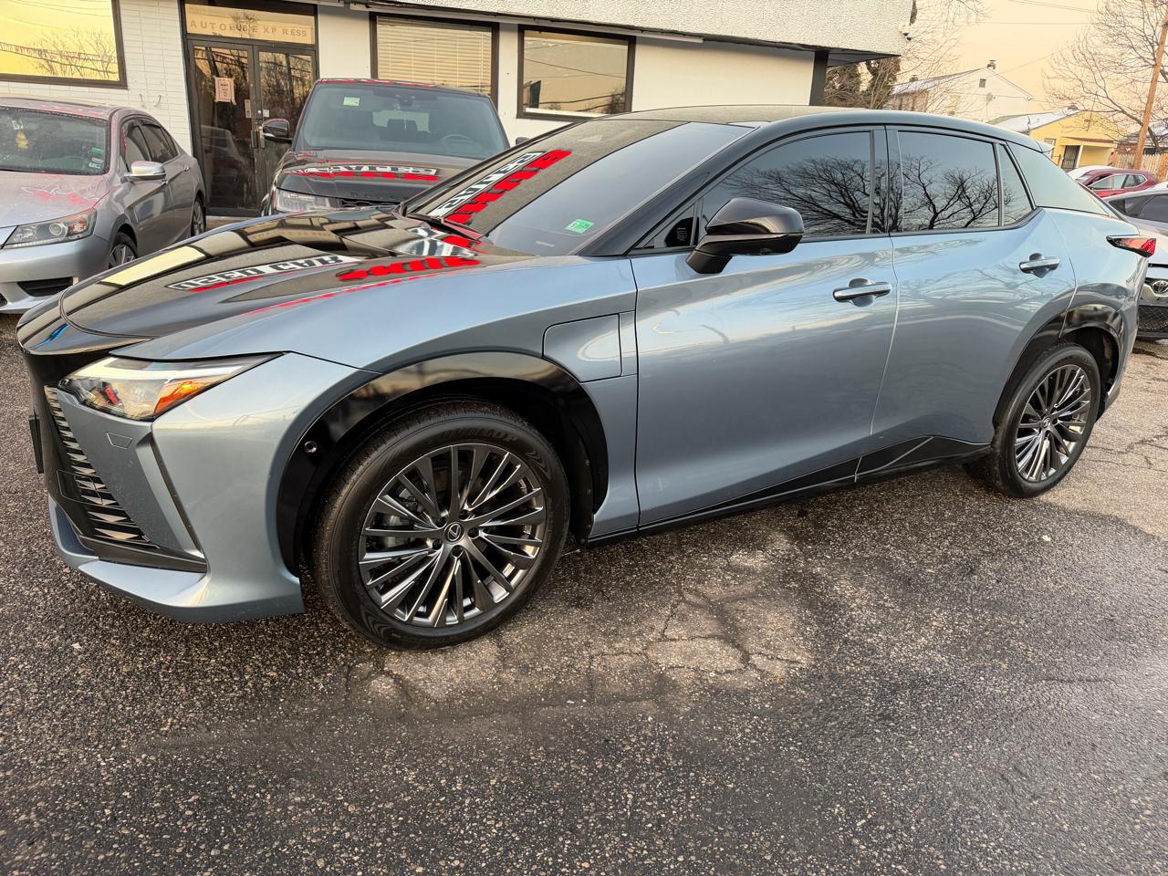 Lexus RZ 450e Premium 2023