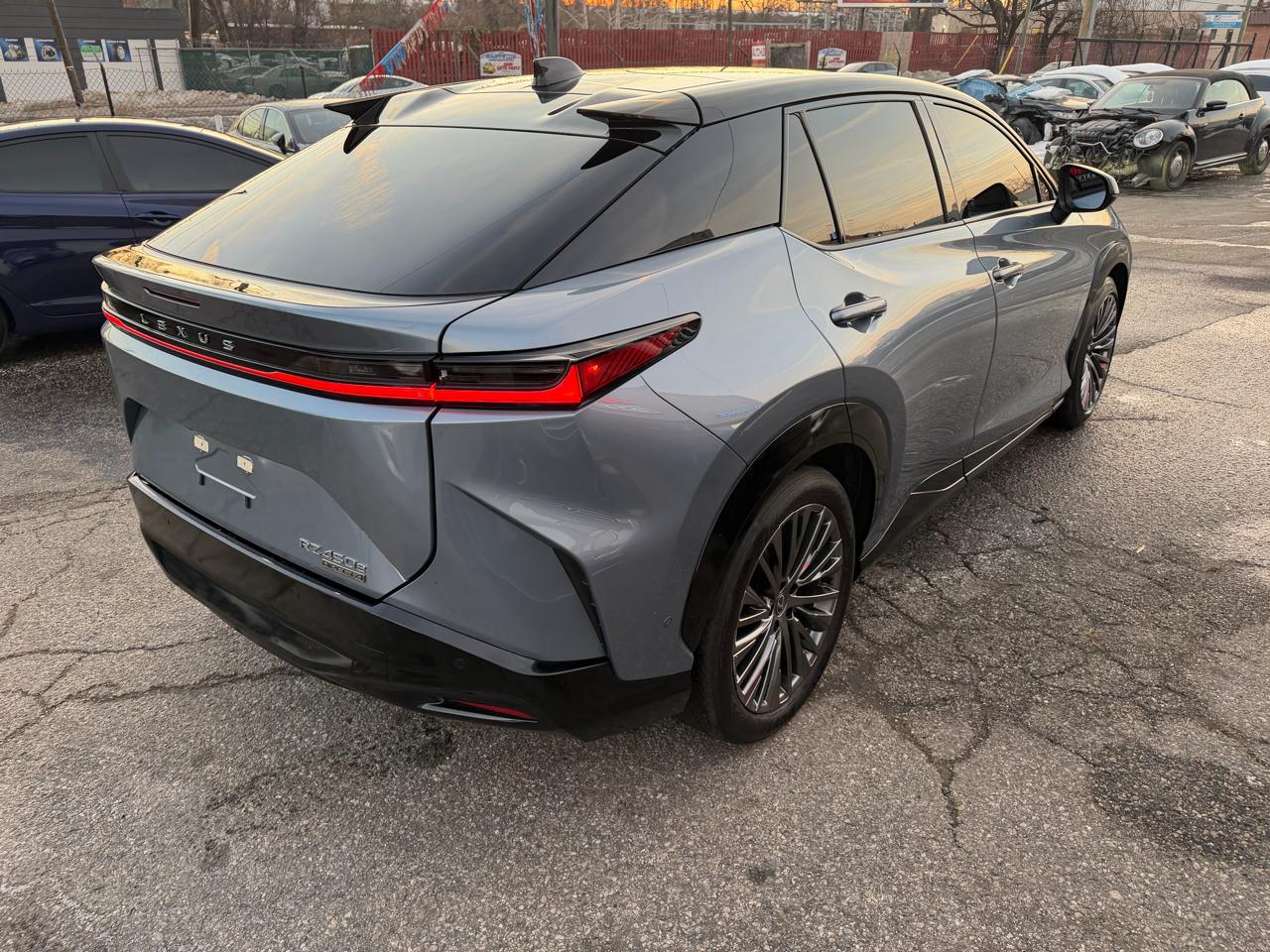 Lexus RZ 450e Premium 2023