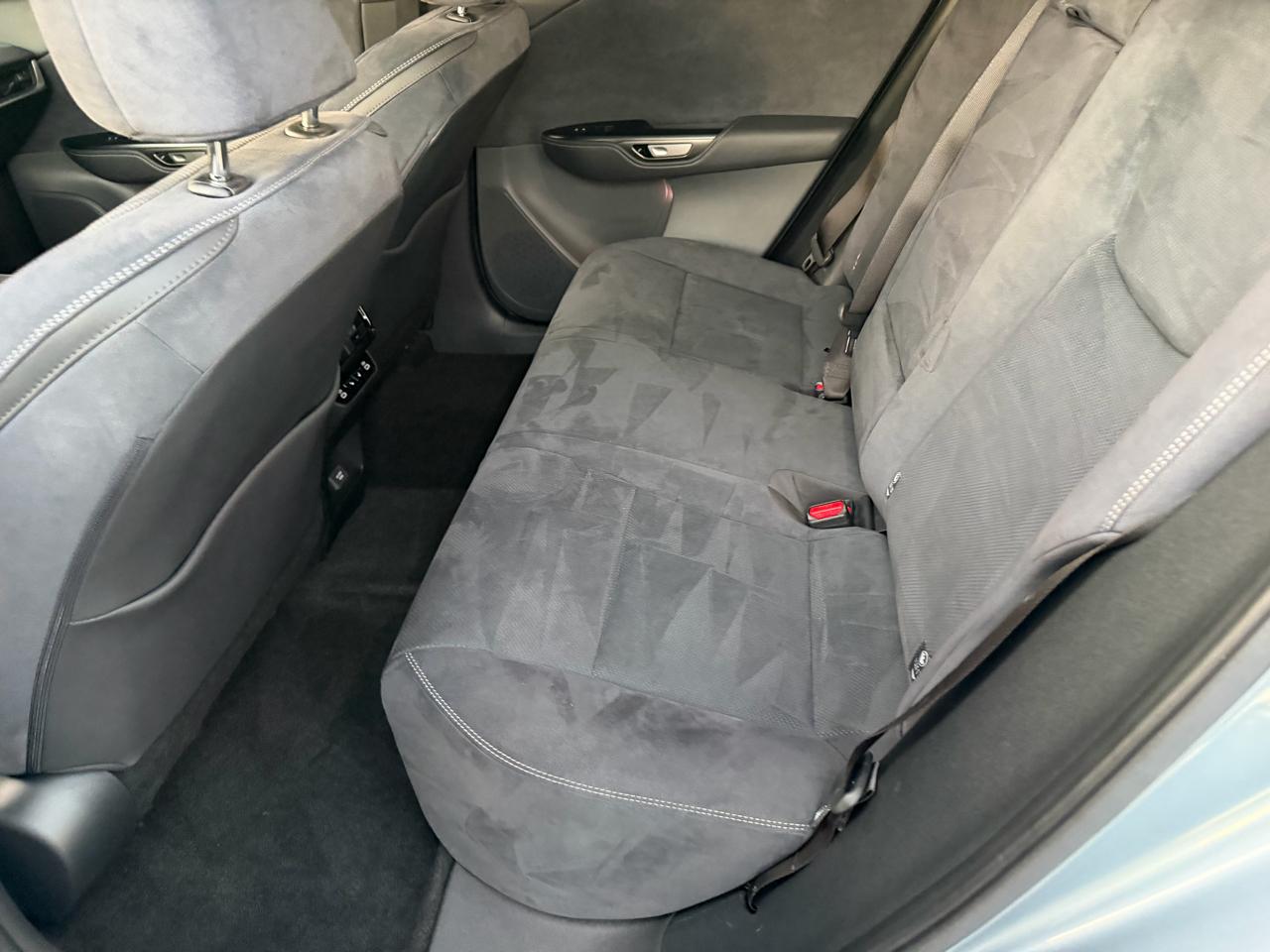 Lexus RZ 450e Premium 2023