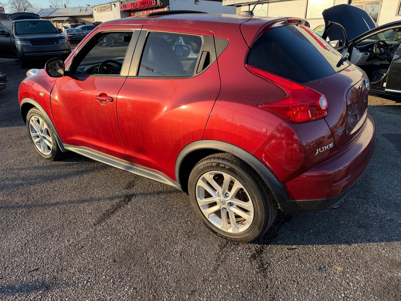 Nissan Juke S AWD 2012