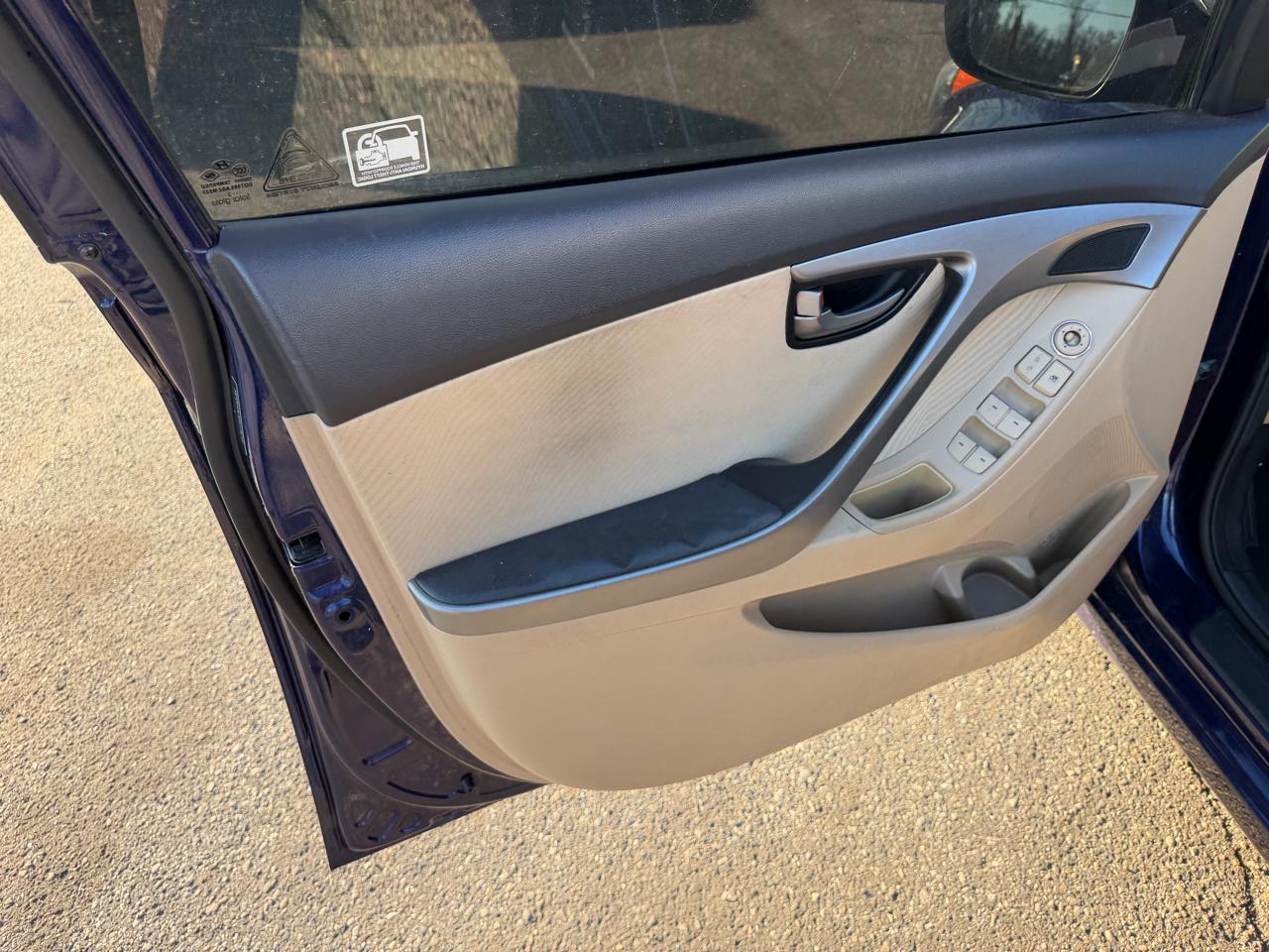 Hyundai Elantra Limited 2013