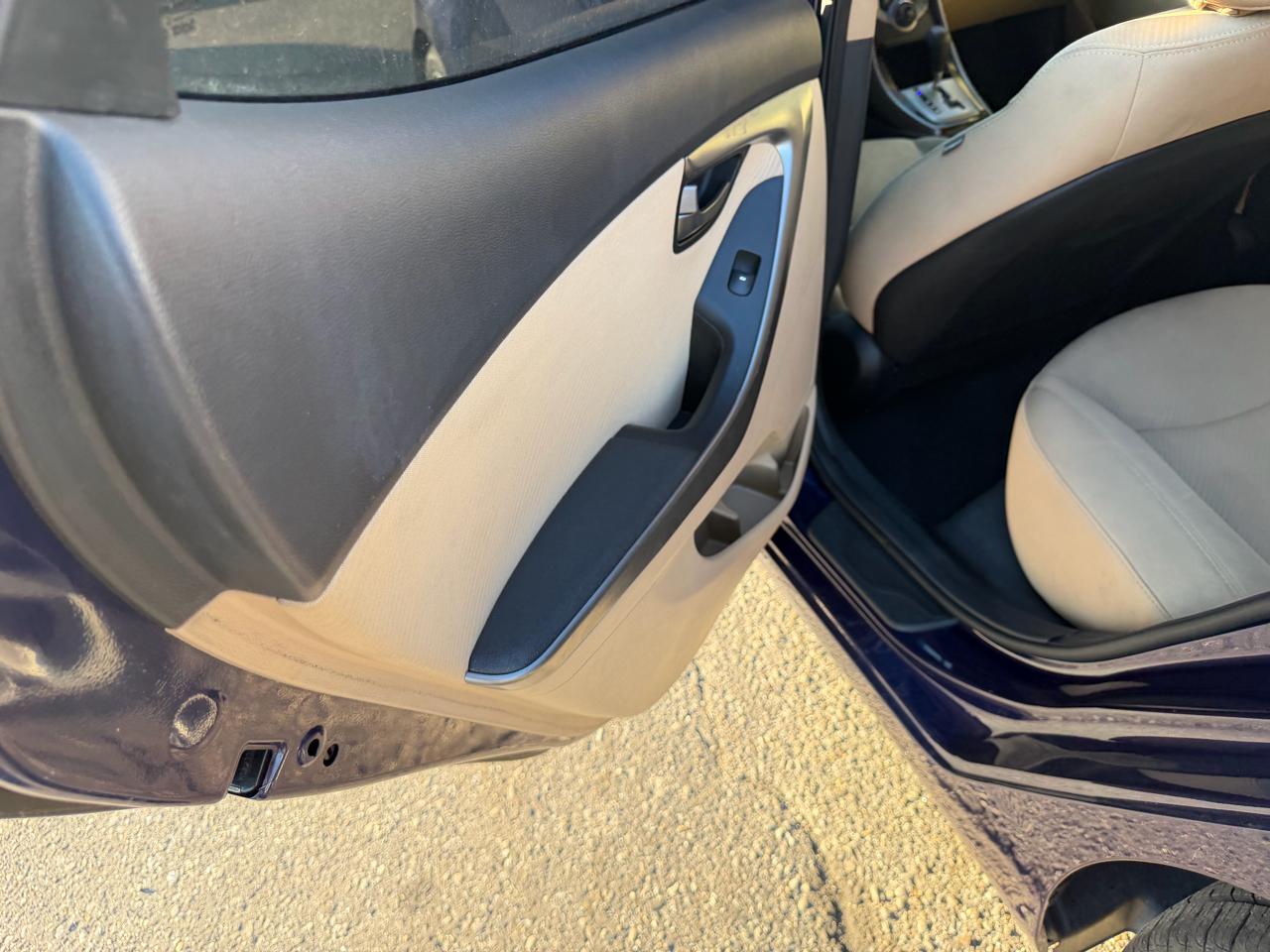 Hyundai Elantra Limited 2013