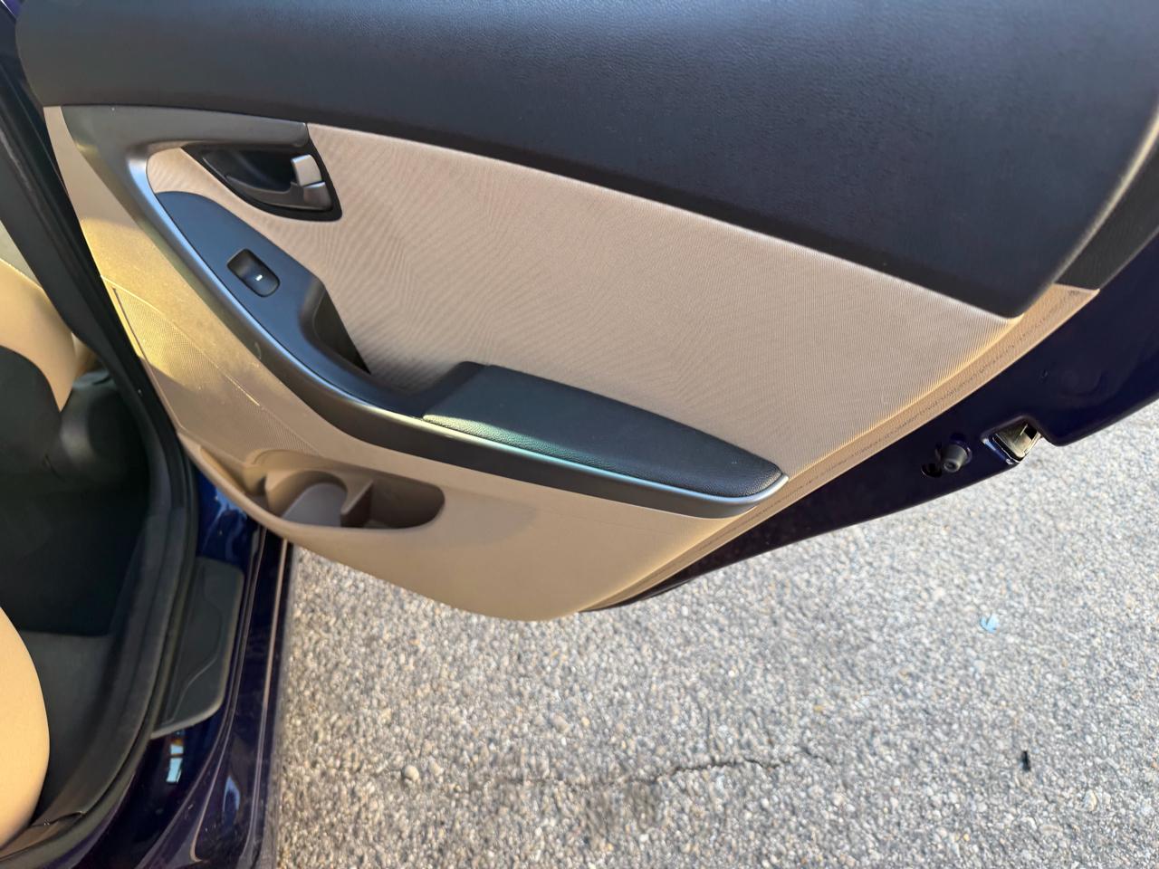 Hyundai Elantra Limited 2013