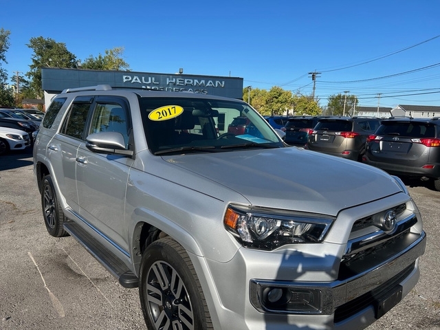 2017 Toyota 4Runner SR5 4WD (Natl)