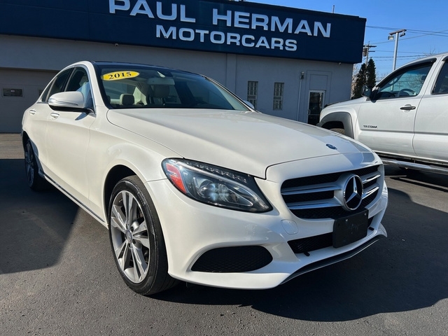 2015 Mercedes-Benz C-Class 4dr Sdn C 300 Luxury 4MATIC