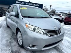 2014 Toyota Sienna 