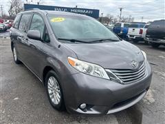 2014 Toyota Sienna 