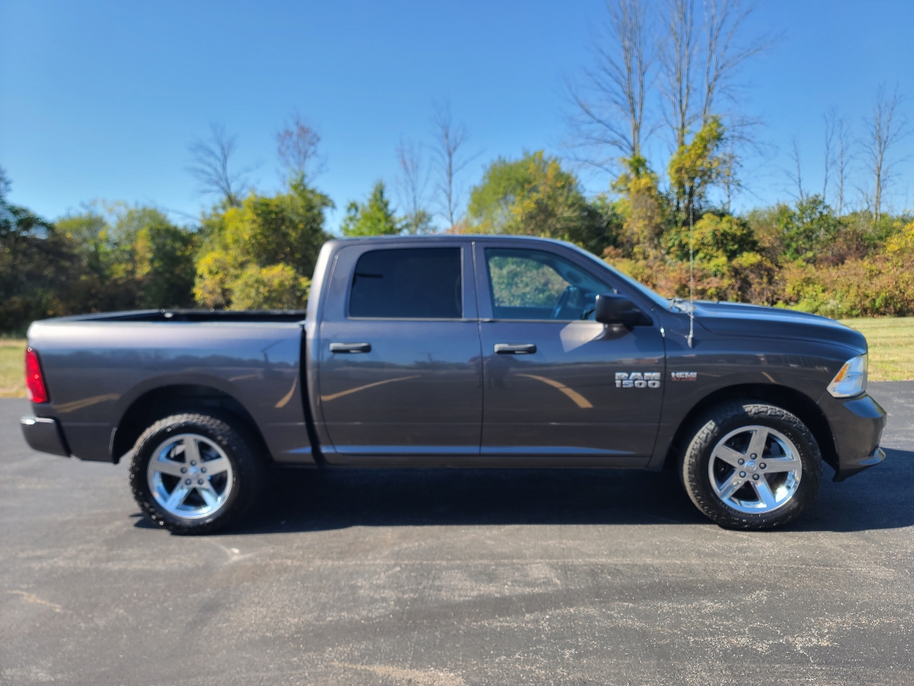 2017 Ram 1500 Express photo 4