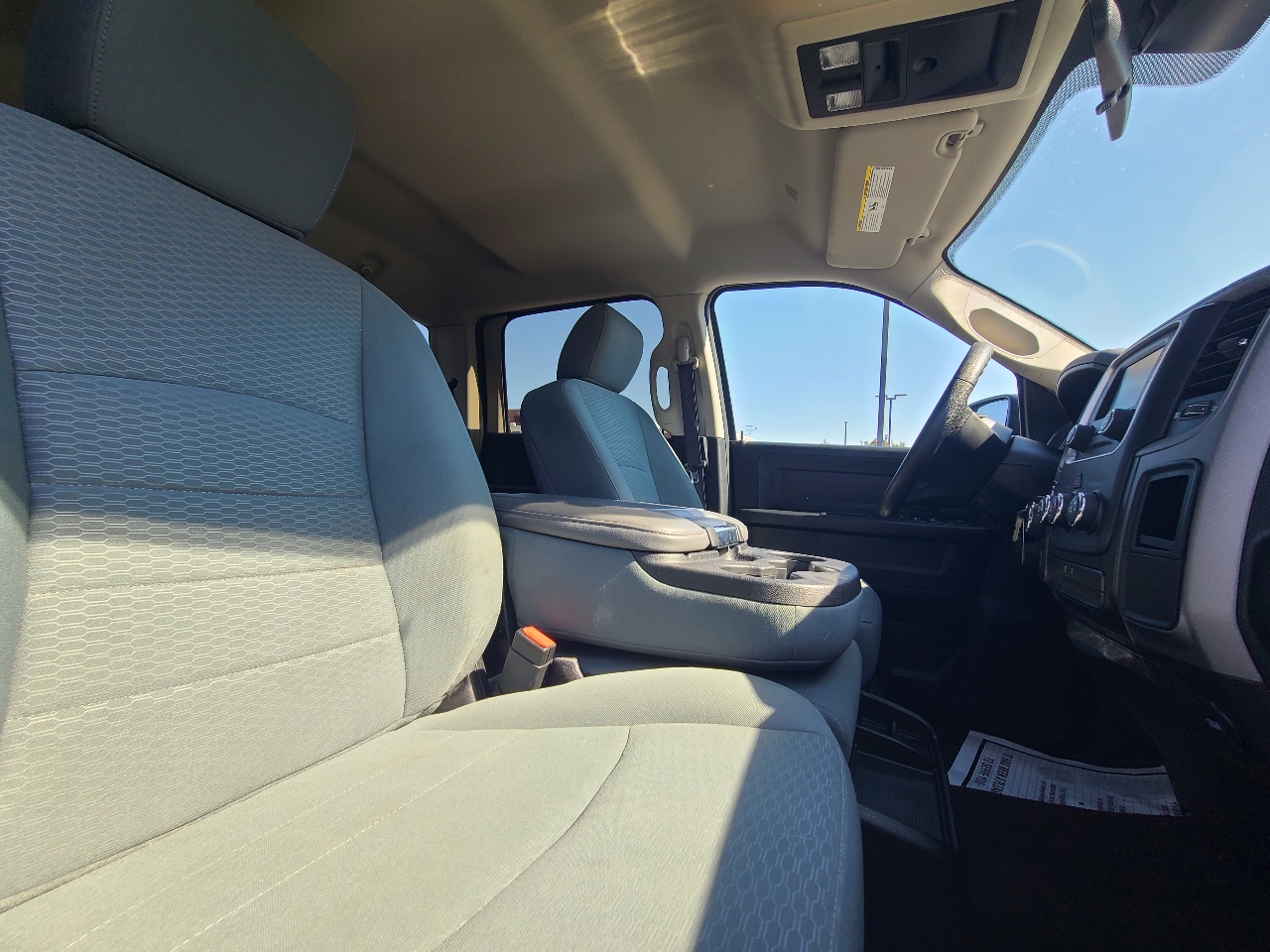 2017 Ram 1500 Express photo 18