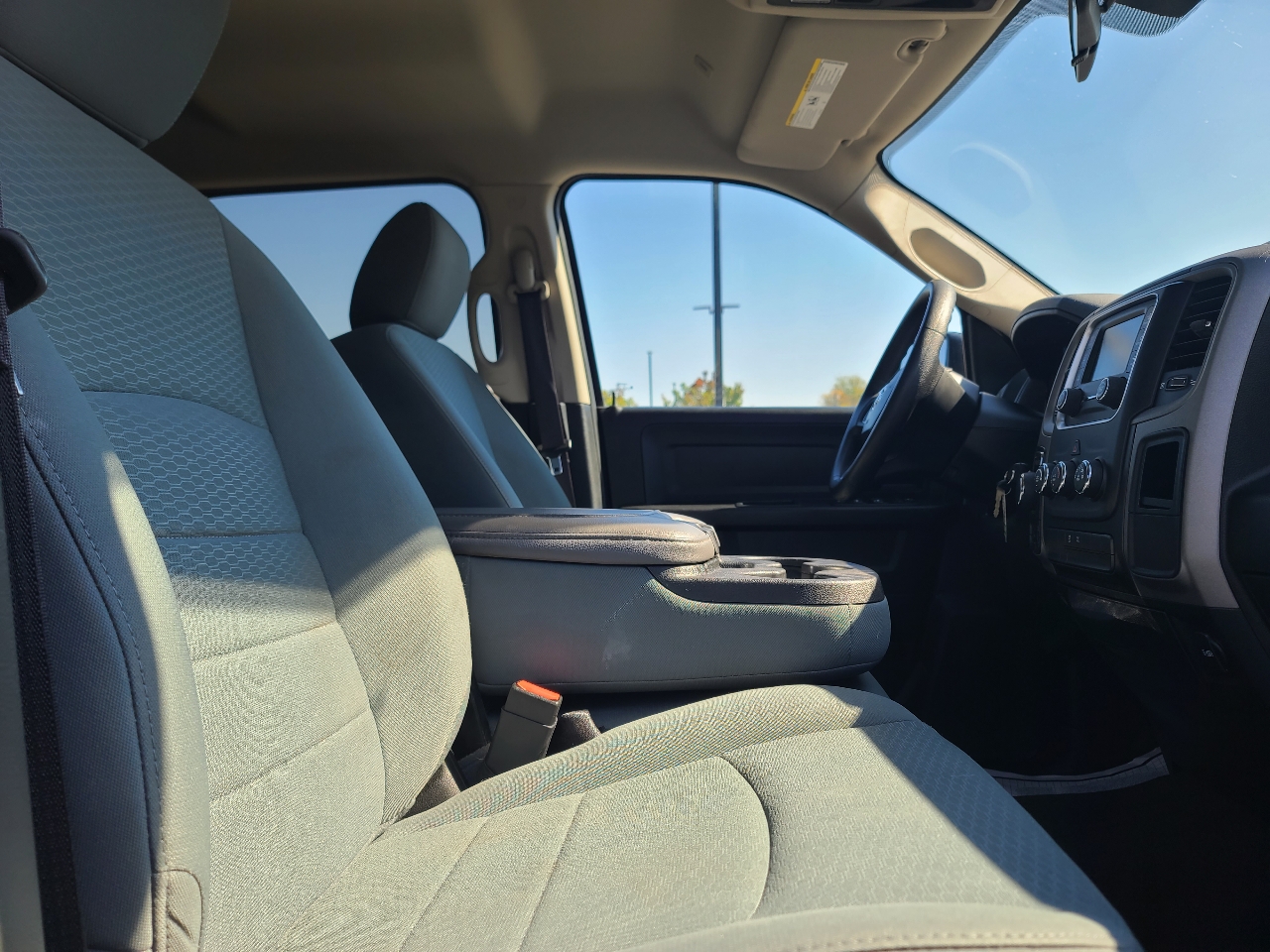 2017 Ram 1500 Express photo 19