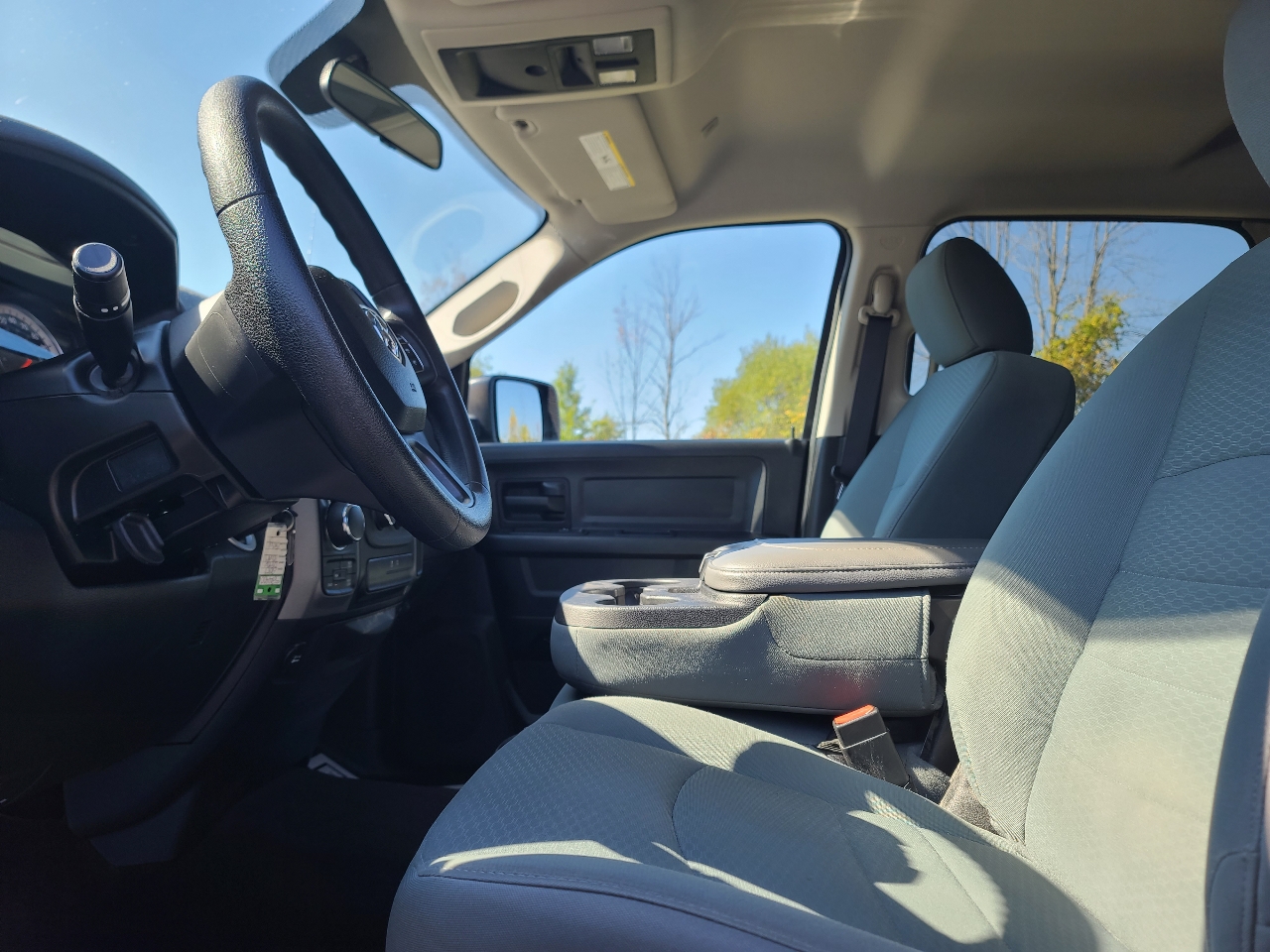2017 Ram 1500 Express photo 20