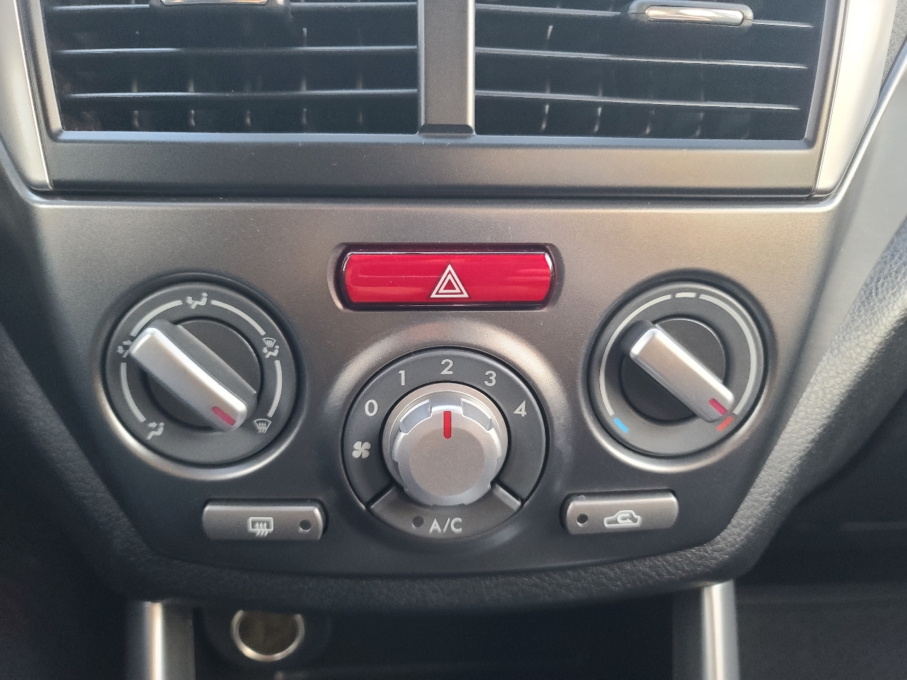 Subaru Forester 2.5X Premium 2011