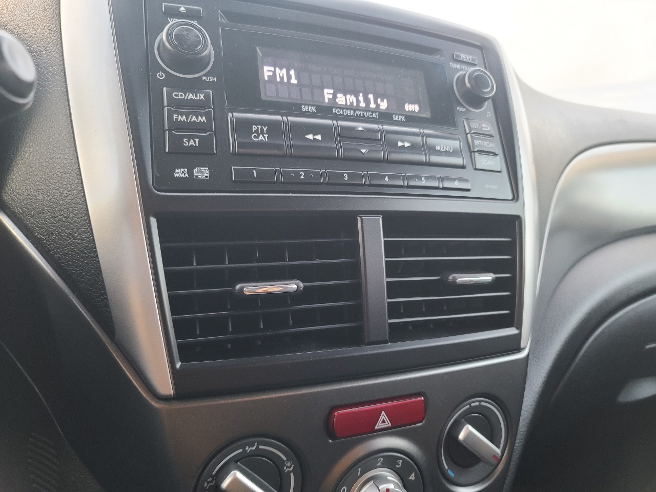 Subaru Forester 2.5X Premium 2011