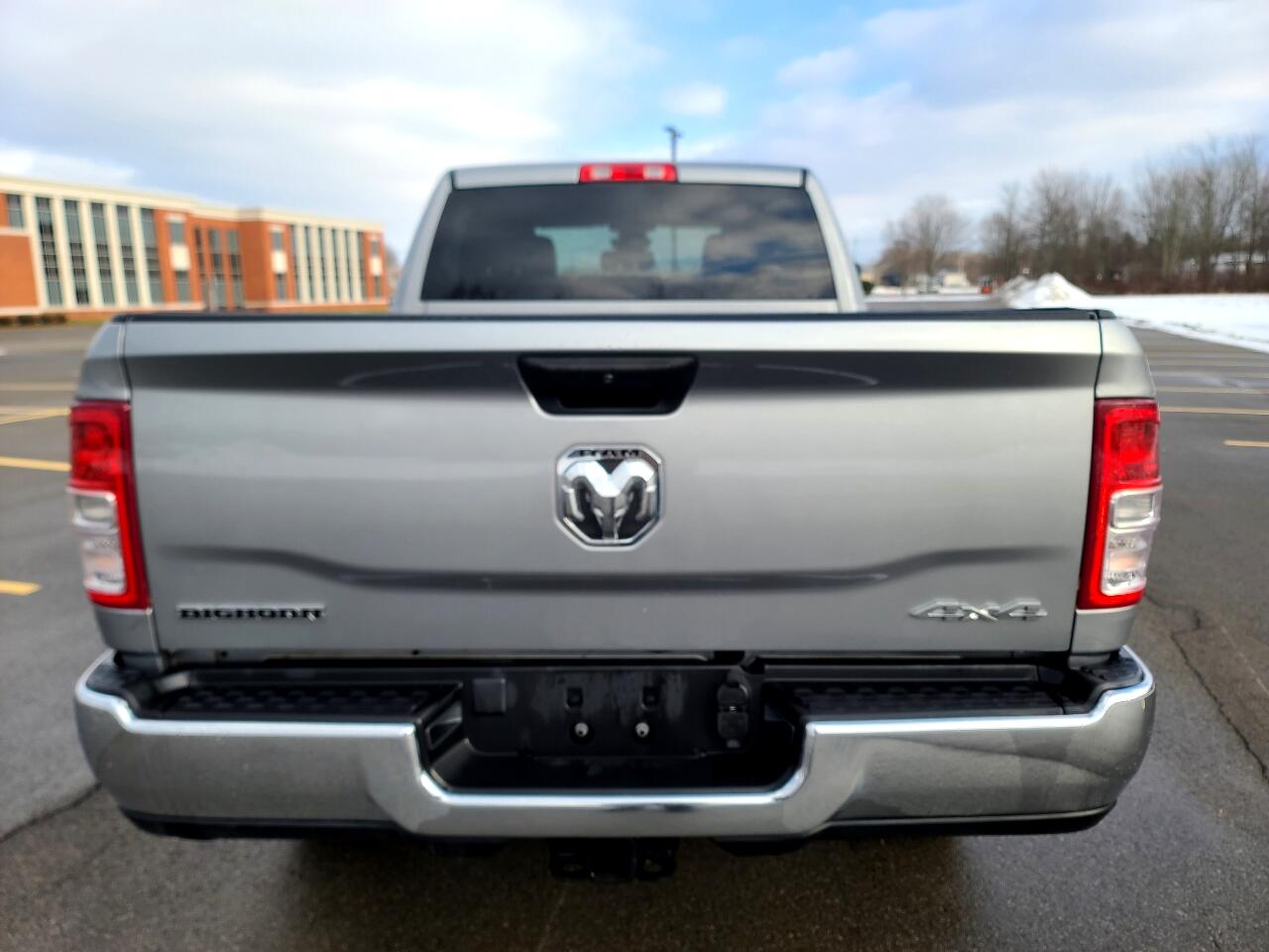 RAM 2500 Big Horn 4x4 Crew Cab 6'4" Box 2024