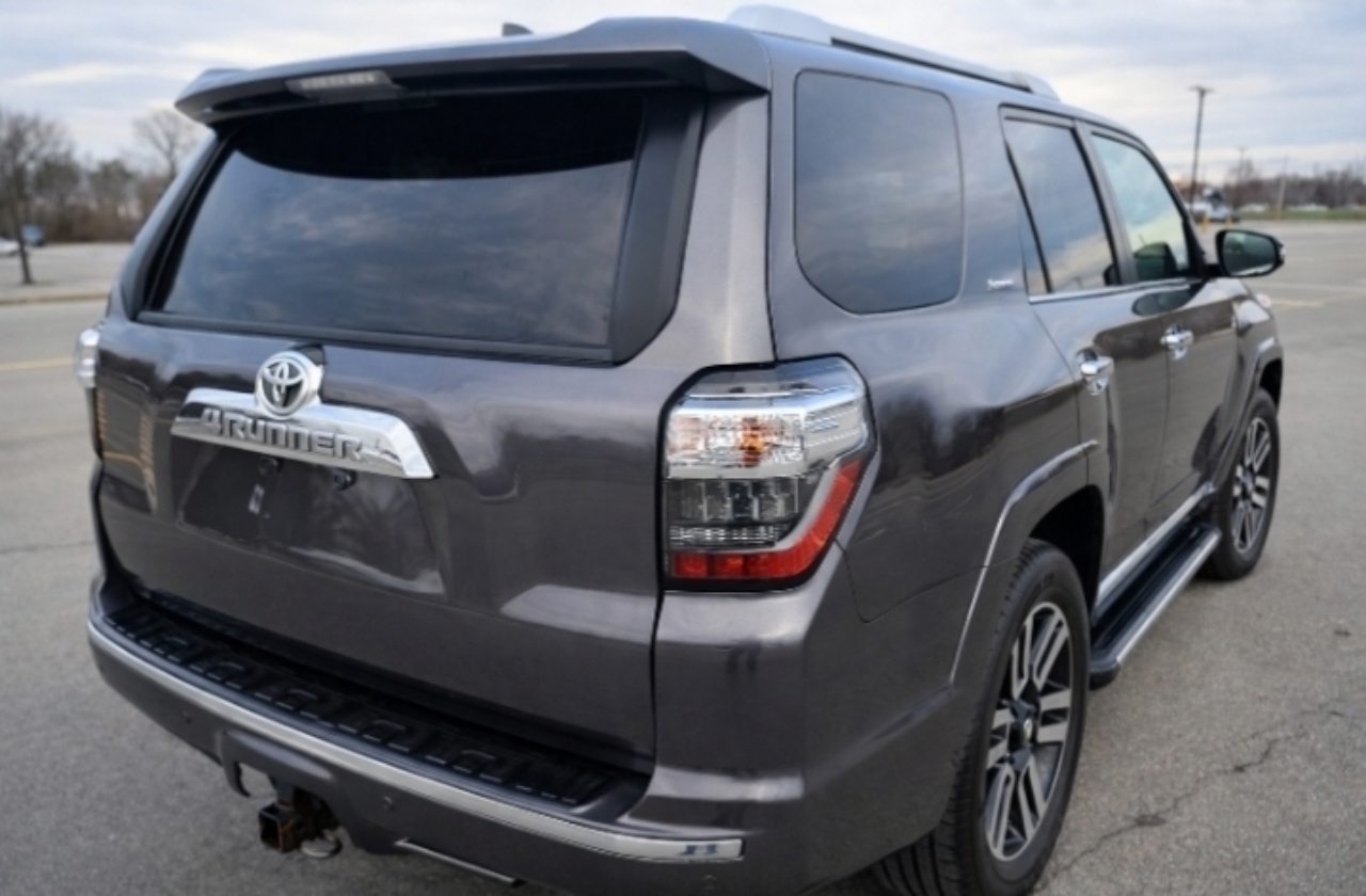 Toyota 4Runner Limited 4WD 2016