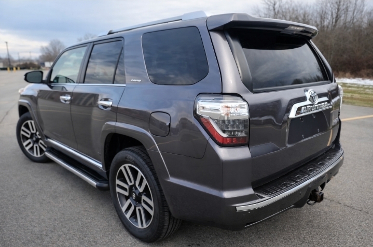 Toyota 4Runner Limited 4WD 2016