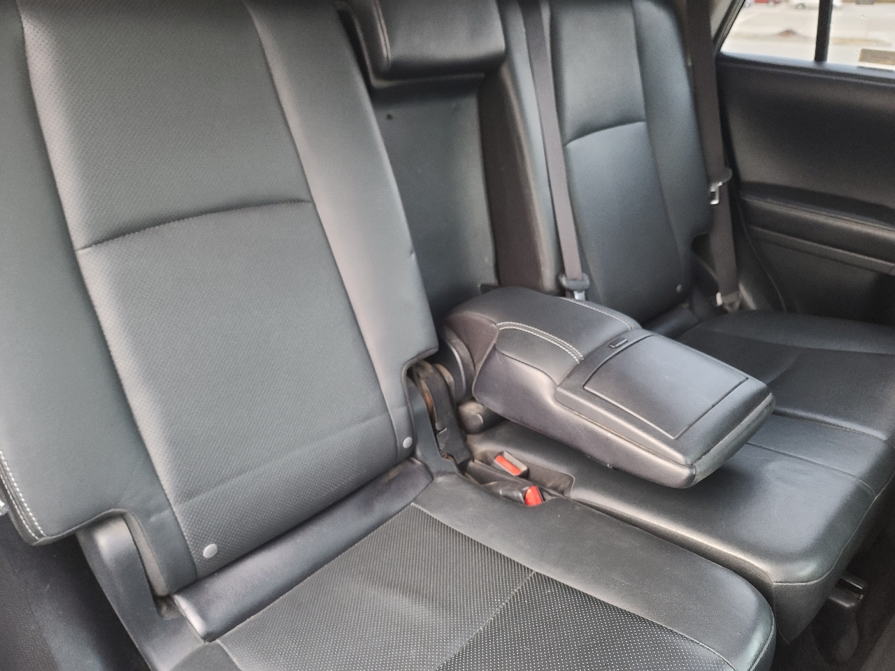 Toyota 4Runner Limited 4WD 2016