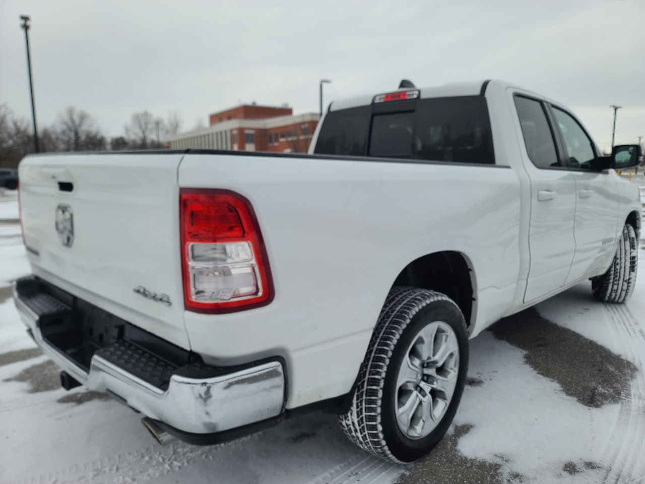 RAM 1500 Big Horn Quad Cab 4WD 2022