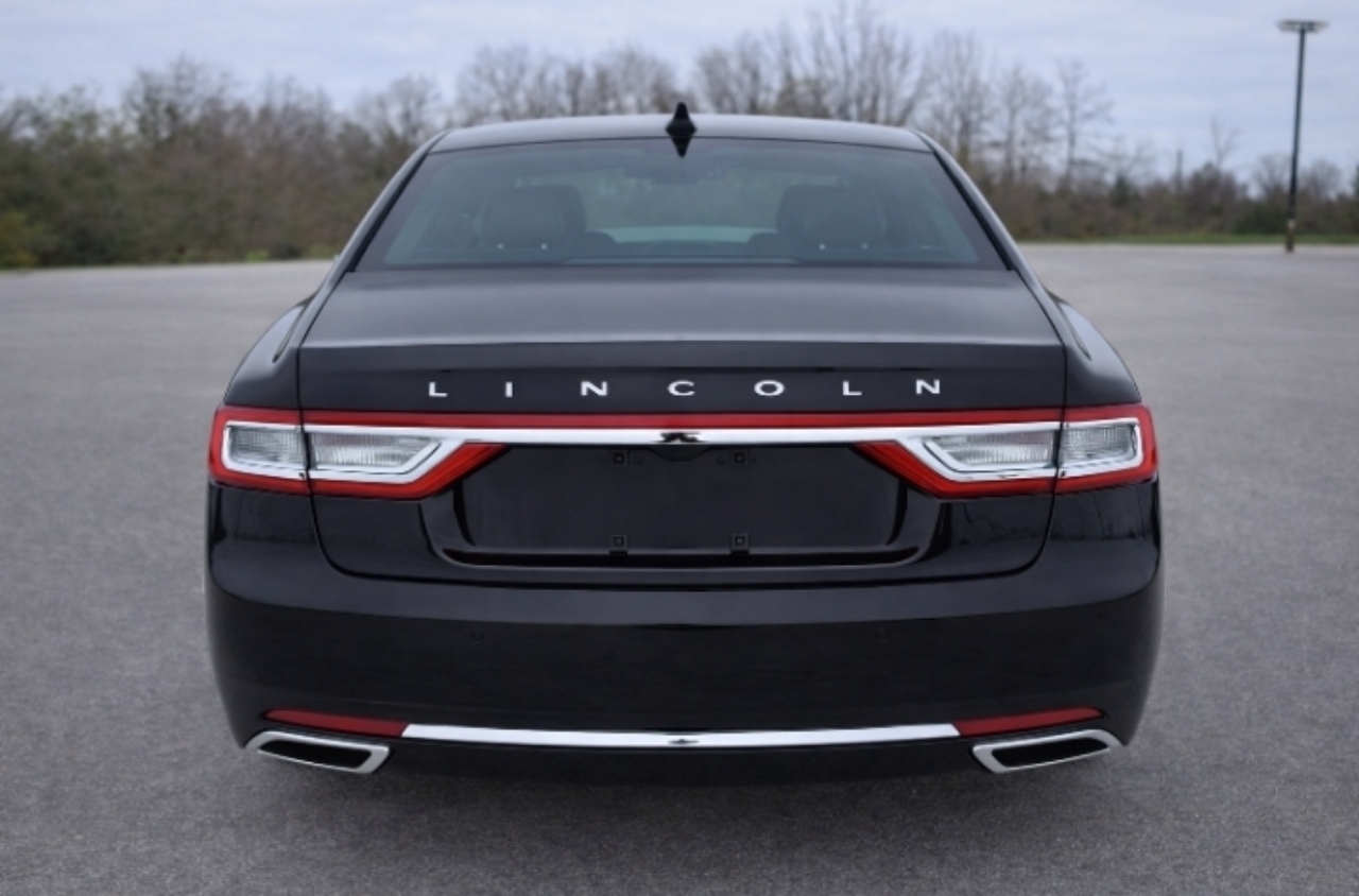 Lincoln Continental Base 2019
