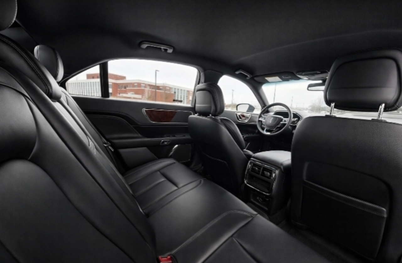 Lincoln Continental Base 2019