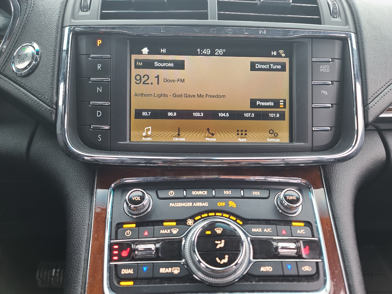 Lincoln Continental Base 2019