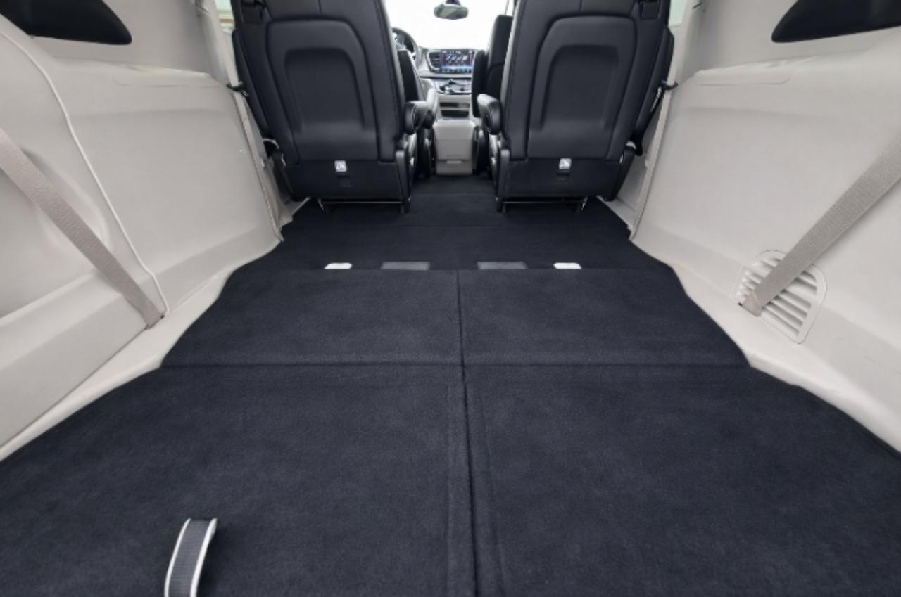 Chrysler Pacifica Touring L AWD 2023