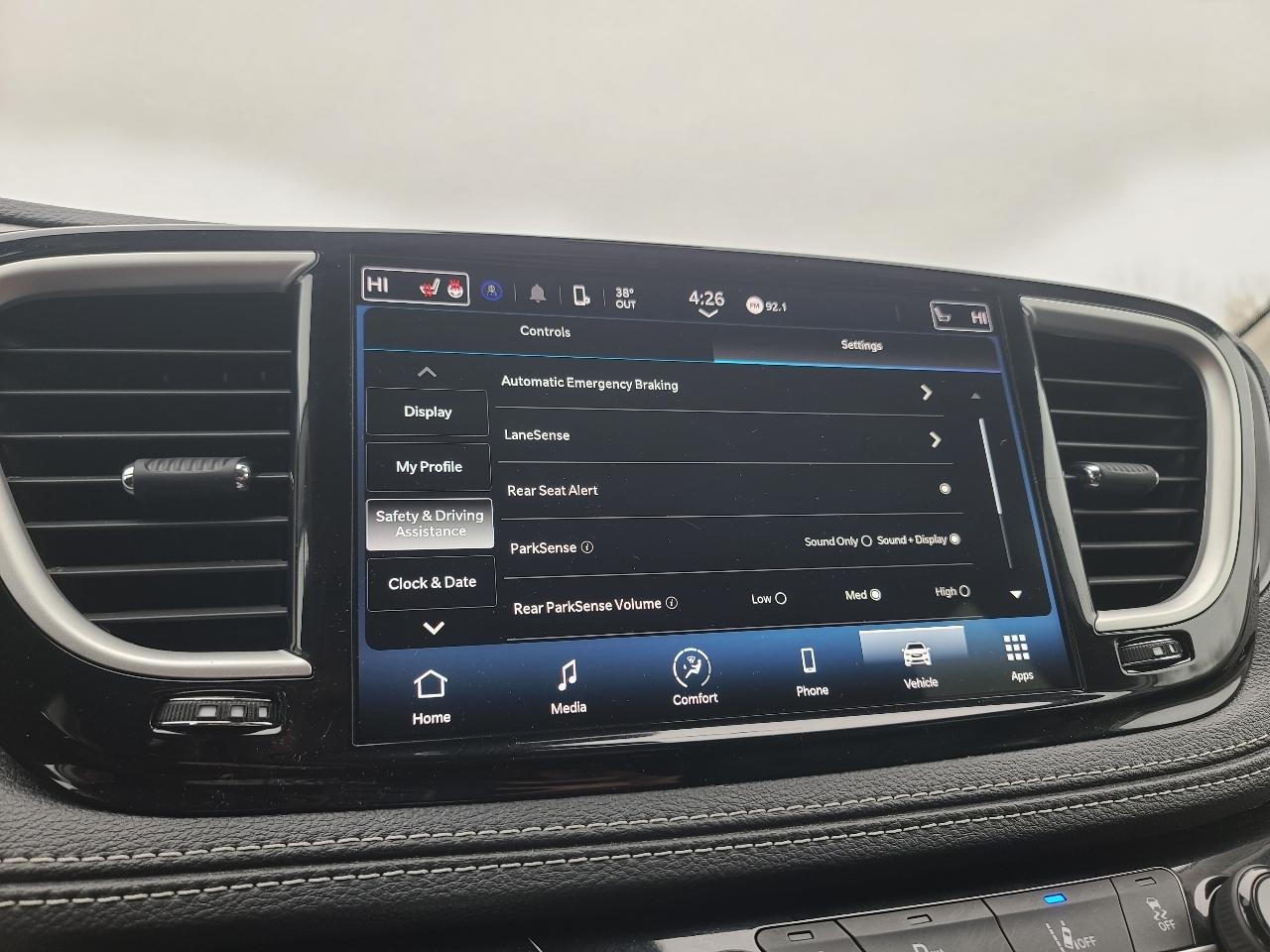 Chrysler Pacifica Touring L AWD 2023