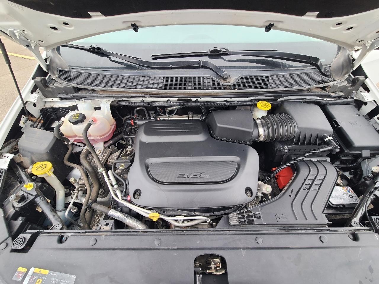 Chrysler Pacifica Touring L AWD 2023