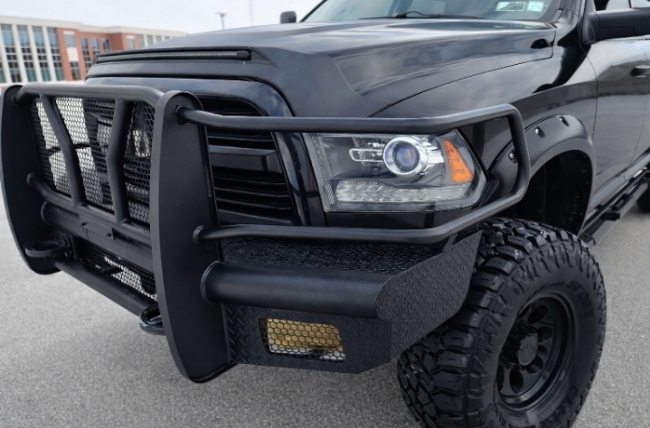 RAM 2500 Lone Star 4x4 Mega Cab 6'4" Box 2015